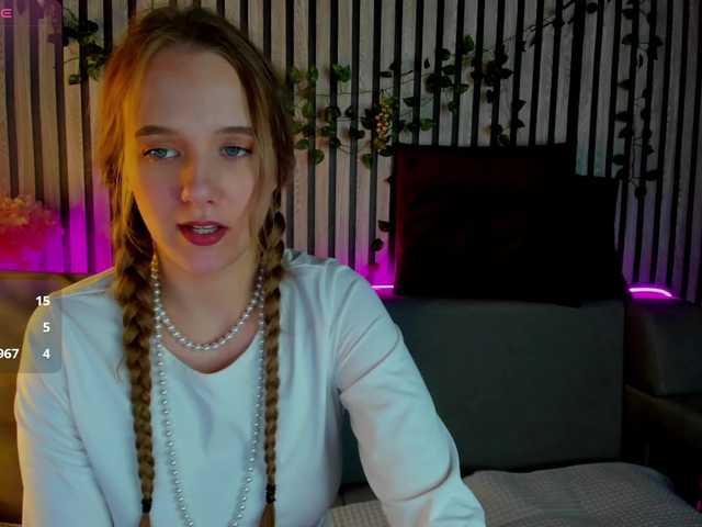 Casey-Sweeet's BongaCams show and profile