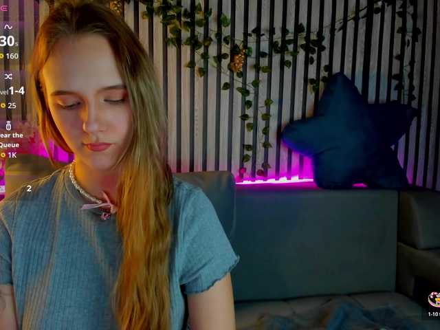 Casey-Sweeet's BongaCams show and profile