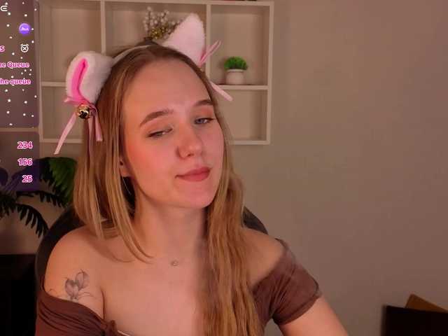 Casey-Sweeet's BongaCams show and profile