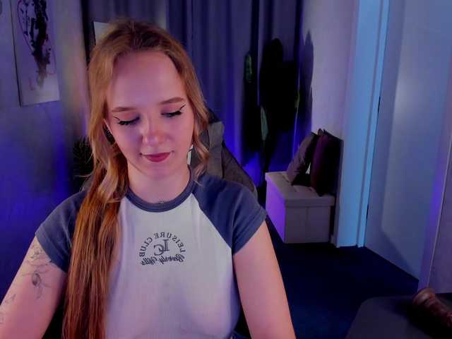 Casey-Sweeet's BongaCams show and profile