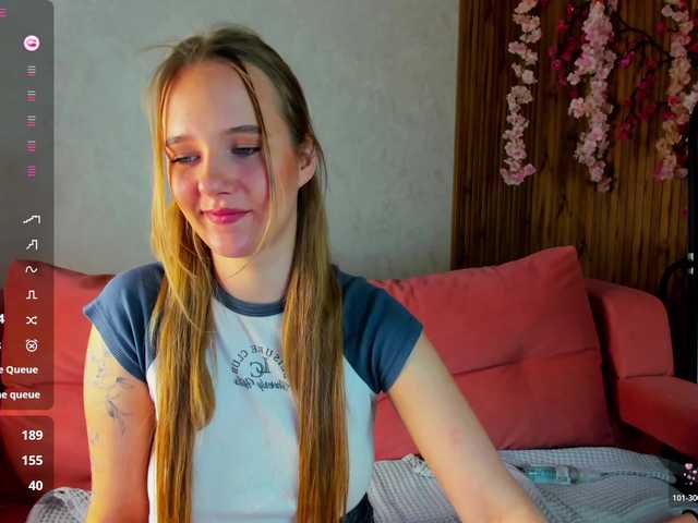 Casey-Sweeet's BongaCams show and profile