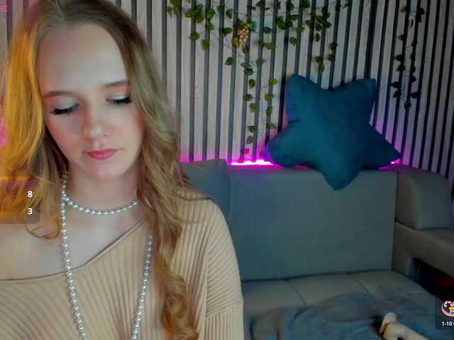 Casey-Sweeet's BongaCams show and profile