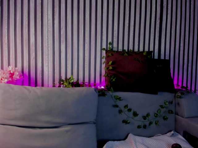 Casey-Sweeet's BongaCams show and profile