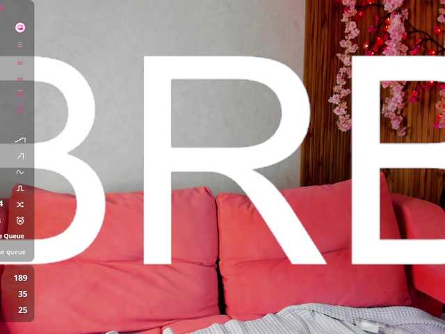 Casey-Sweeet's BongaCams show and profile