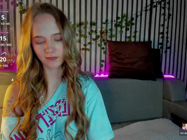 Casey-Sweeet's BongaCams show and profile