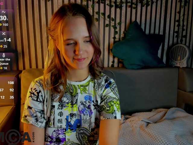 Casey-Sweeet's BongaCams show and profile