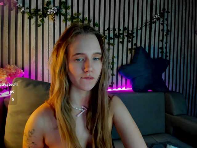 Casey-Sweeet's BongaCams show and profile