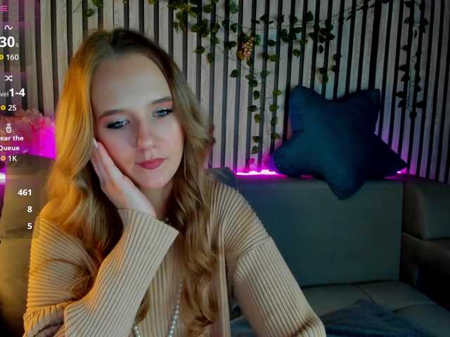 Casey-Sweeet's BongaCams show and profile