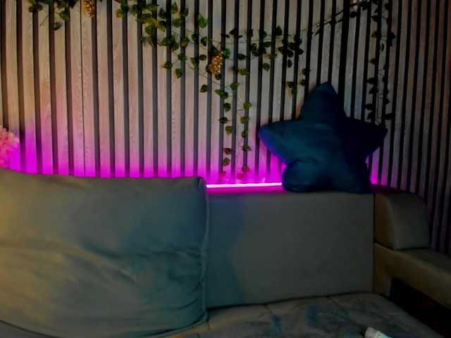 Casey-Sweeet's BongaCams show and profile