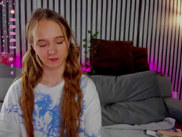 Casey-Sweeet's BongaCams show and profile
