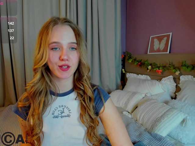 Casey-Sweeet's BongaCams show and profile