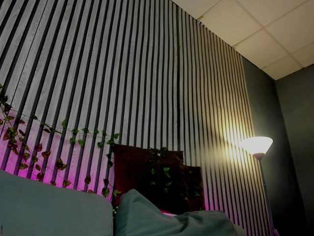 Casey-Sweeet's BongaCams show and profile