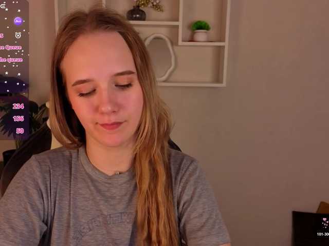 Casey-Sweeet's BongaCams show and profile