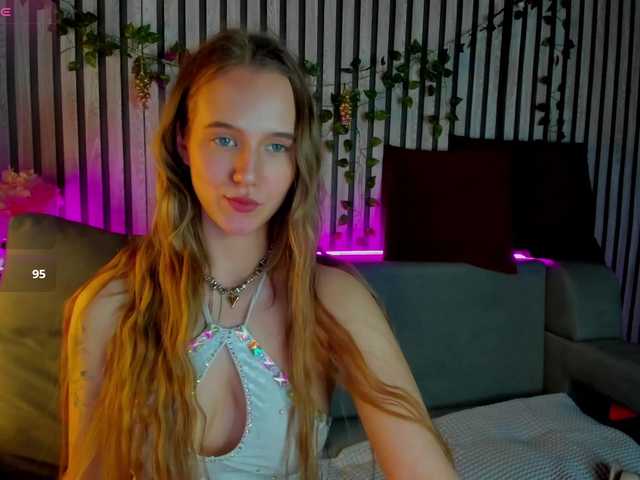 Casey-Sweeet's BongaCams show and profile