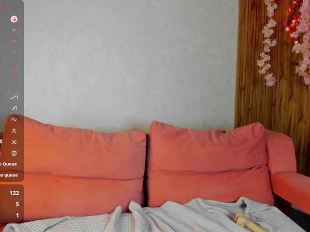 Casey-Sweeet's BongaCams show and profile