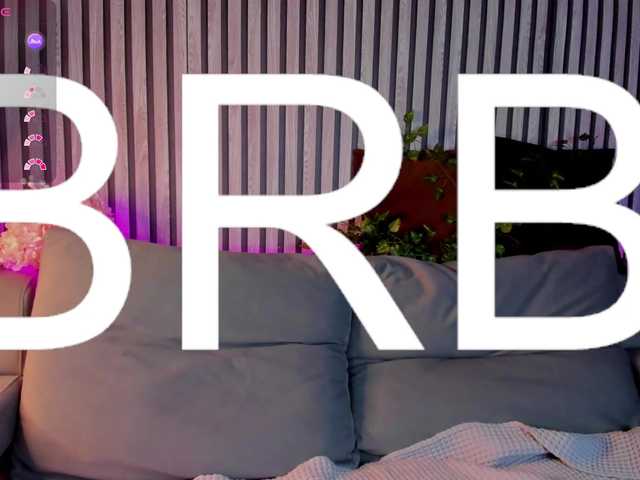 Casey-Sweeet's BongaCams show and profile