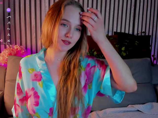 Casey-Sweeet's BongaCams show and profile