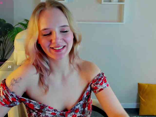 Casey-Sweeet webcam
