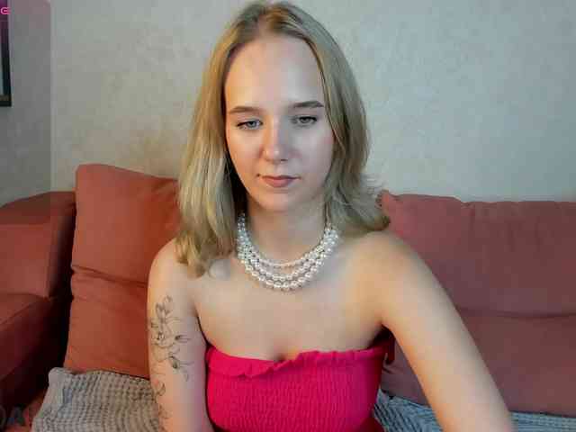 Casey-Sweeet webcam