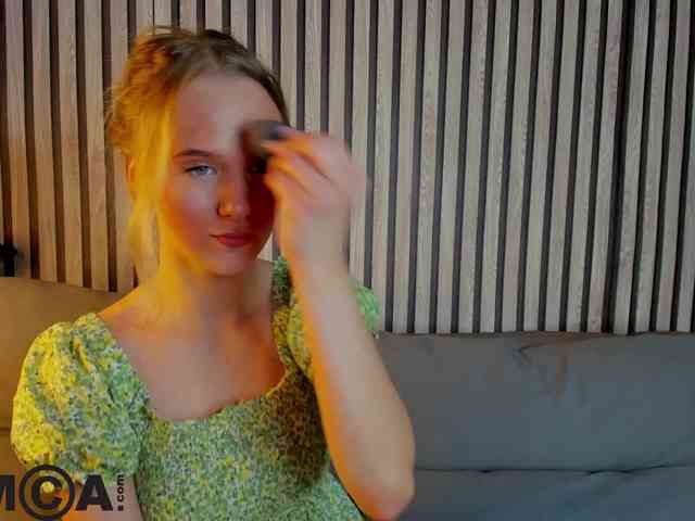 Casey-Sweeet webcam