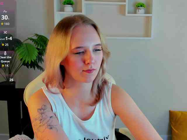 Casey-Sweeet webcam