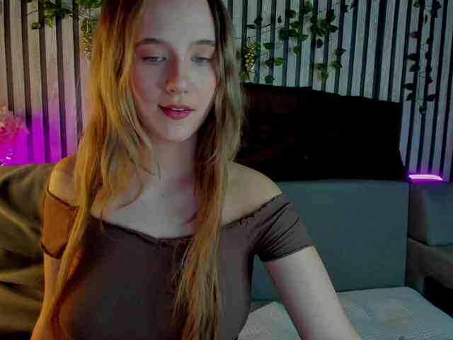 Casey-Sweeet webcam