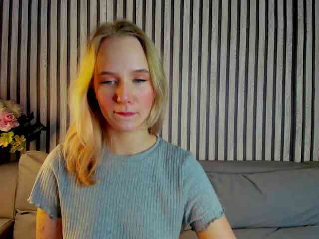 Casey-Sweeet webcam