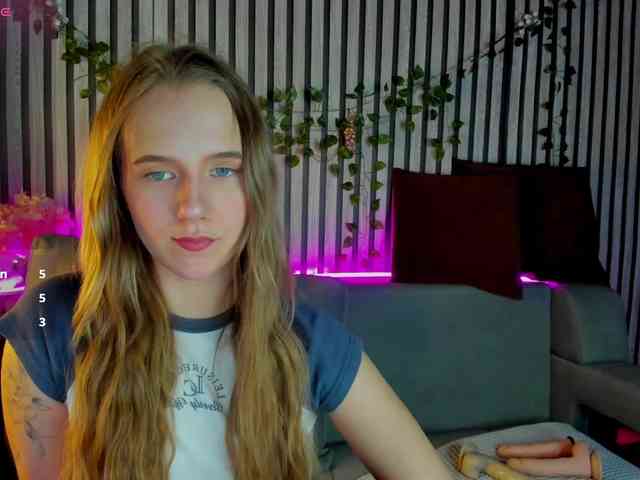 Casey-Sweeet webcam