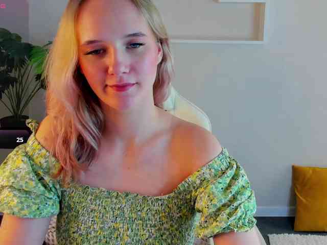 Casey-Sweeet webcam