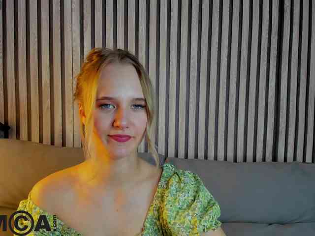 Casey-Sweeet webcam