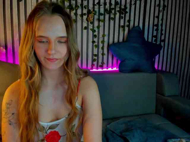 Casey-Sweeet webcam