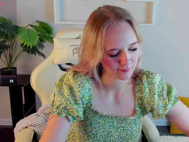 Casey-Sweeet webcam