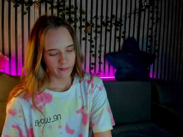 Casey-Sweeet webcam