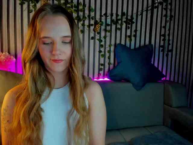 Casey-Sweeet webcam