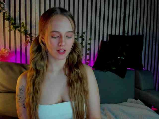 Casey-Sweeet webcam