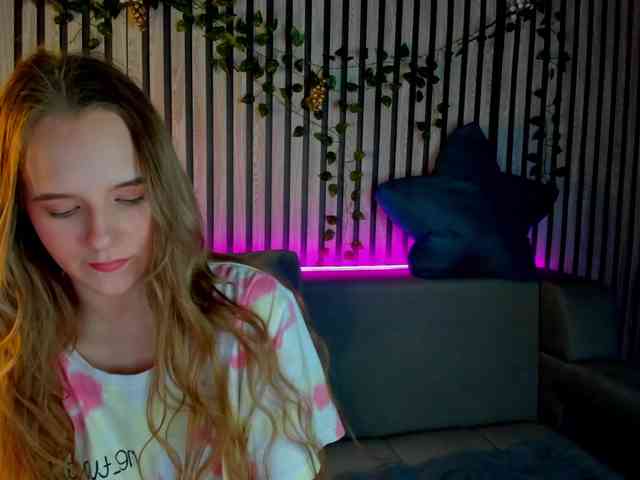 Casey-Sweeet webcam