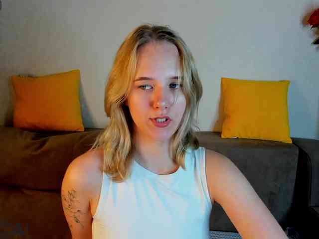 Casey-Sweeet webcam
