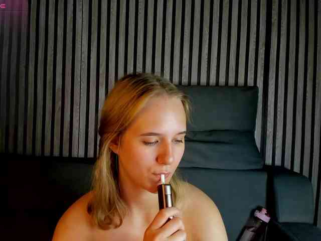 Casey-Sweeet webcam