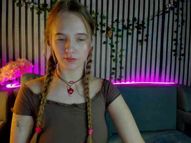 Casey-Sweeet webcam