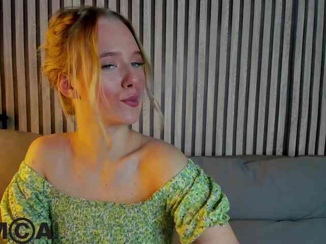 Casey-Sweeet webcam