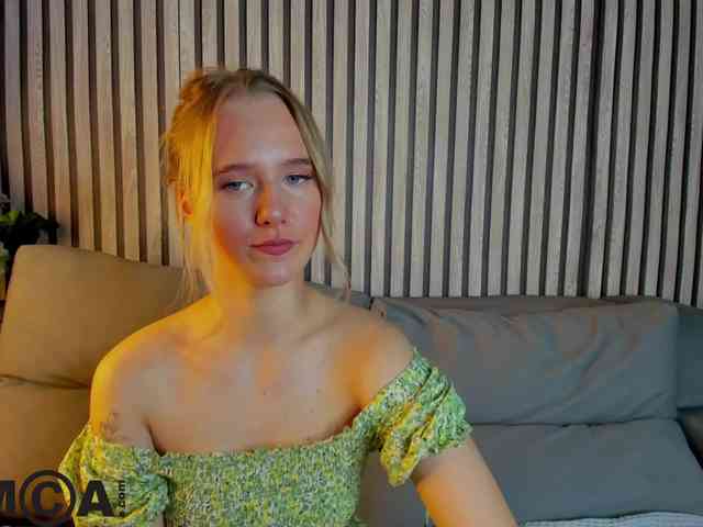 Casey-Sweeet webcam