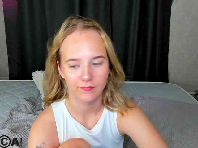 Casey-Sweeet webcam