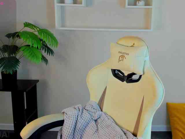 Casey-Sweeet webcam