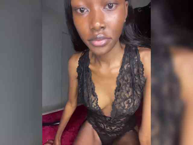 Cutiehanae25 webcam