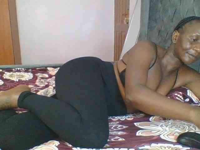 Silentqueen93 webcam