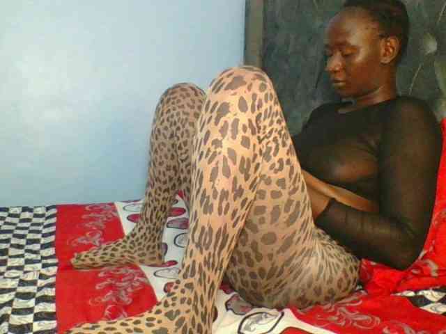 Silentqueen93 webcam