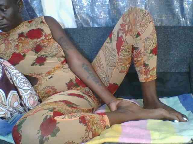 Silentqueen93 webcam