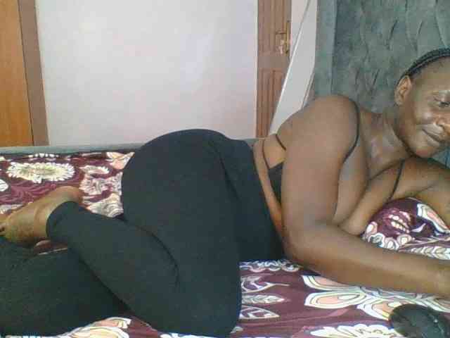 Silentqueen93 webcam