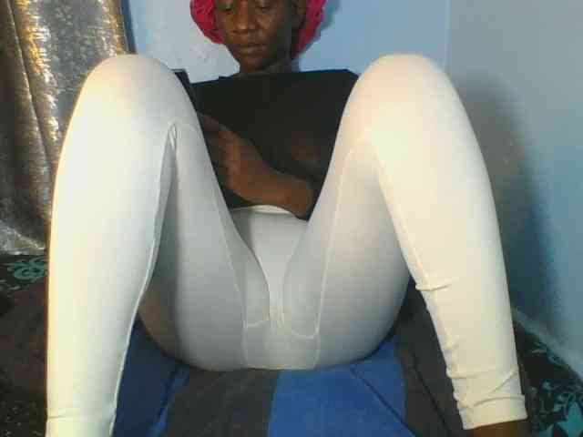 Silentqueen93 webcam