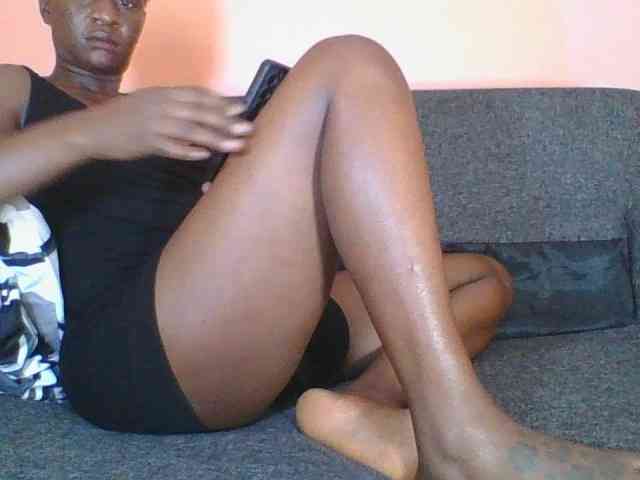 Silentqueen93 webcam